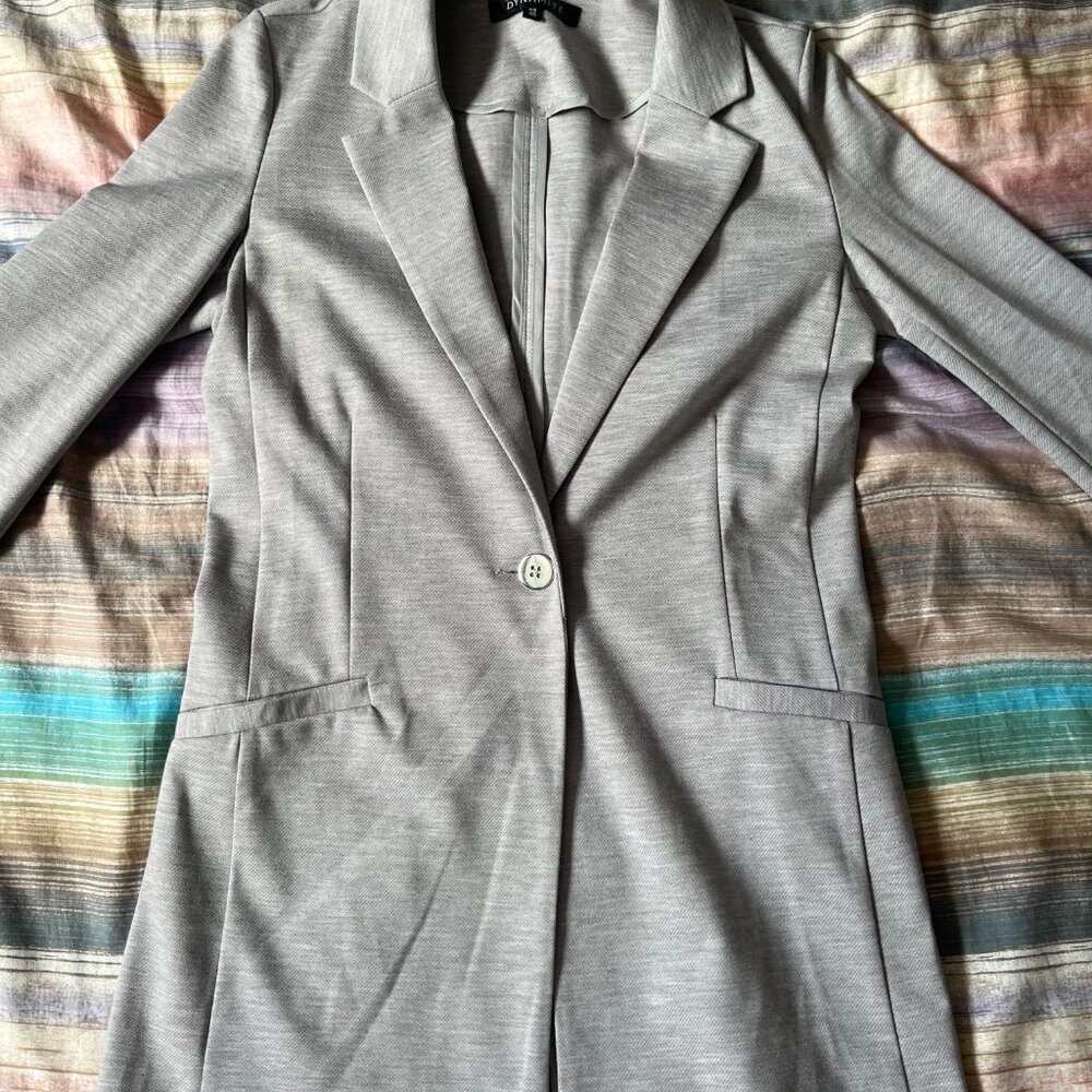 Blazer - Picture 3 of 4